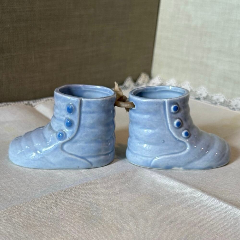 Occupied Japan Baby Shoe Planters • Blue Ceramic